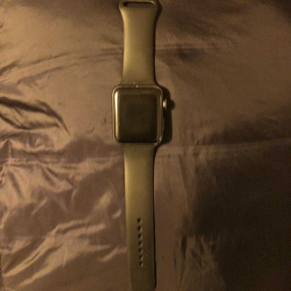 Apple Watch series 3 -used